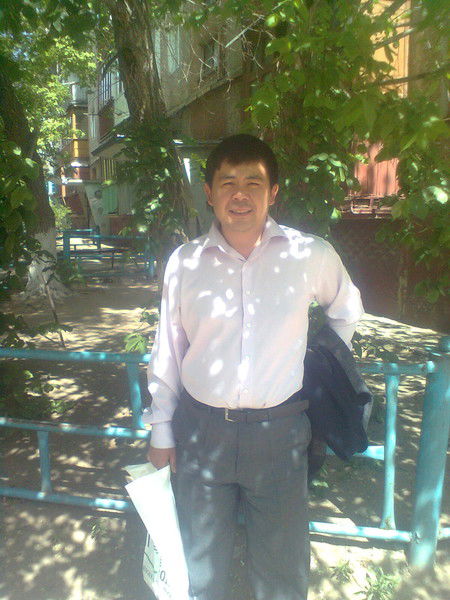 Адлет Отепов