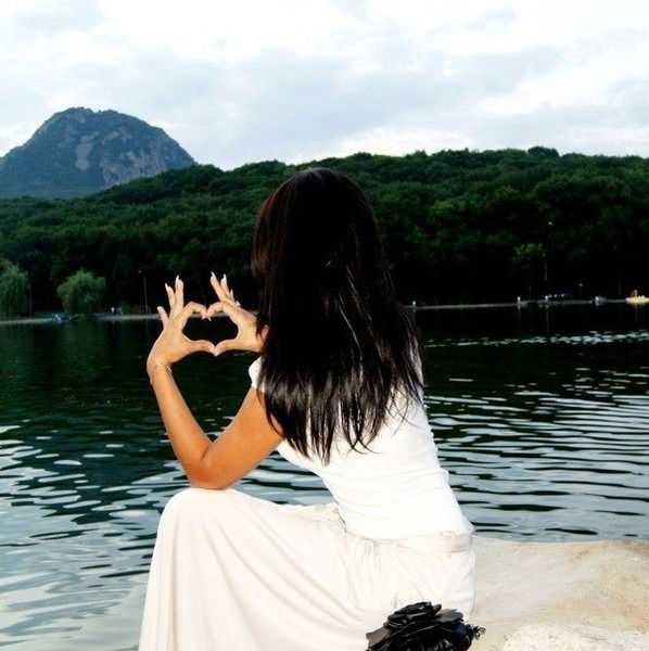 Айым Исмайлова