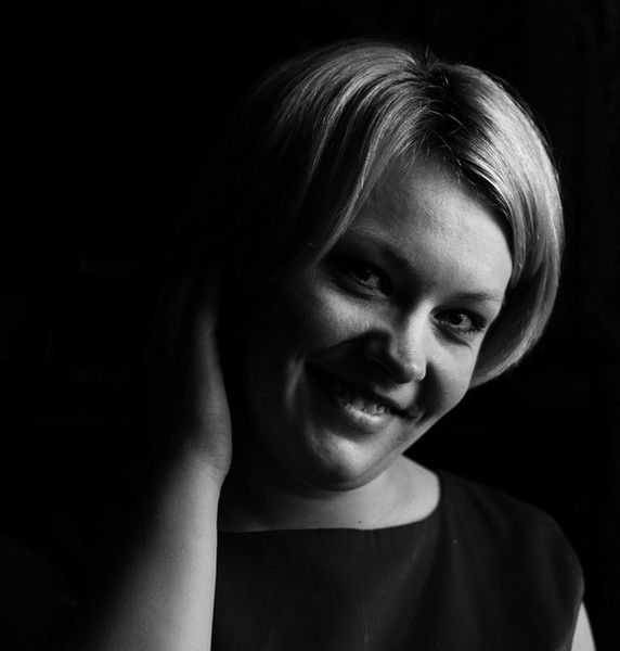 Елена Казначеева