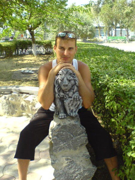 Андрей Новиков