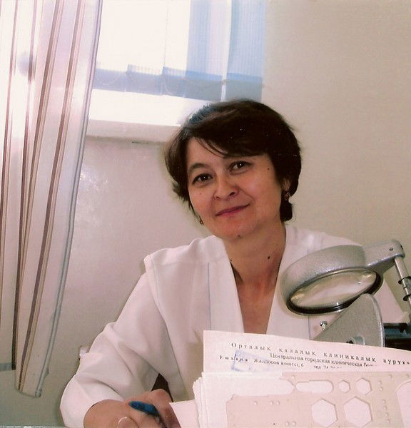 Наталья Хан