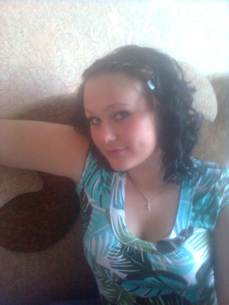 Оля Постоловська