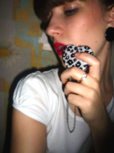 Олька Глызина