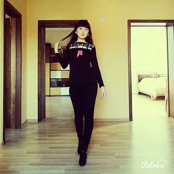 Индира Камбар