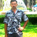 Юрий Науменко