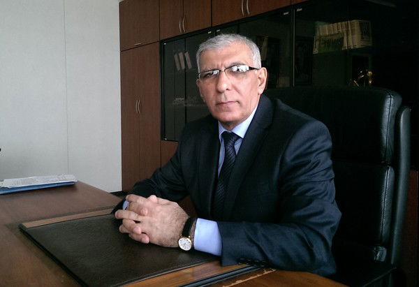 Сиявуш Алиев