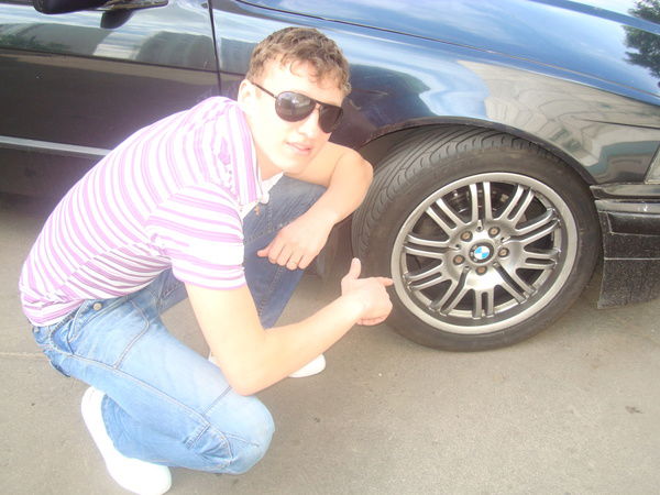 Юра Воеводов