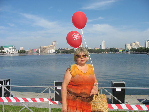 Галина Суставова