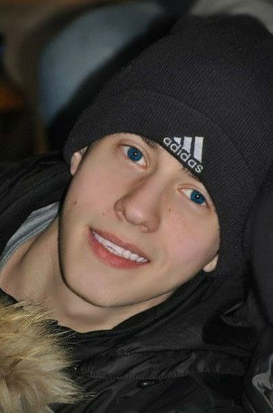 Неизвестно Неизвестно