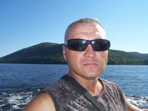 Александр Иванов