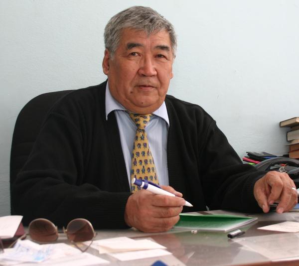 Булат Хисаров