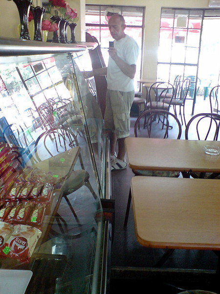 Иван Николов