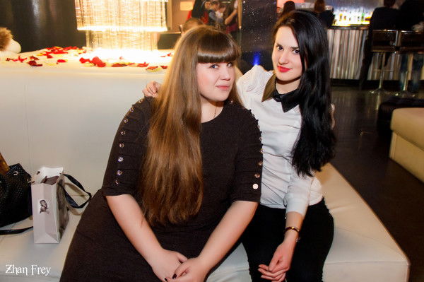 Елена Зенина