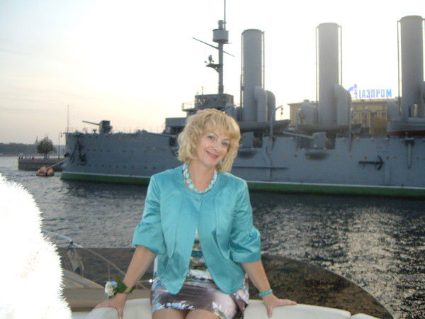 Лариса Овчинникова