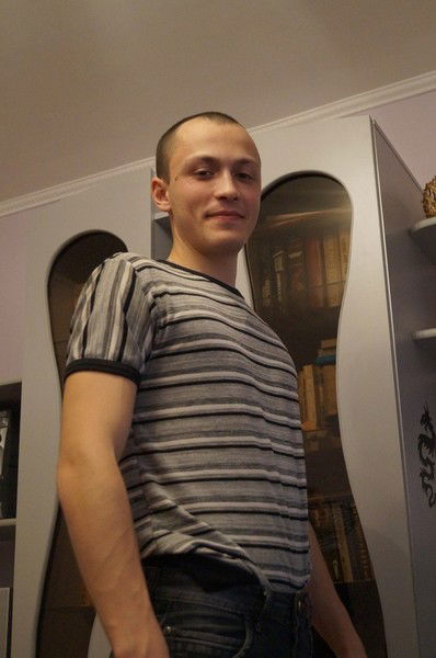 Евгений Николаев