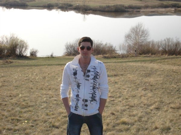 Петя Светличный