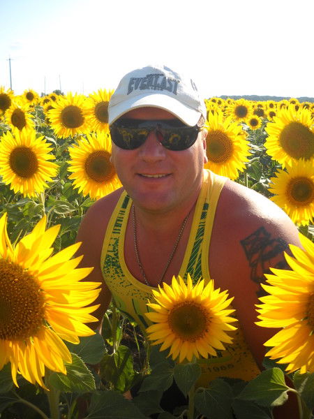 Владислав Момот