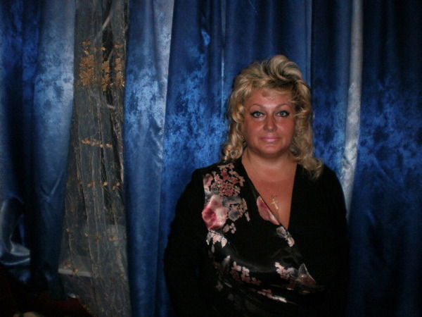 Лариса Глория