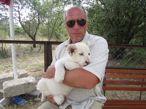 Александр Адамцов