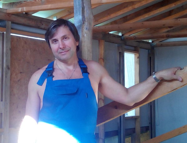 Владимир Константинов