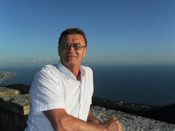 Александр Еловской