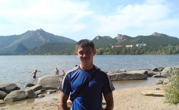 Рустам Самжуреков