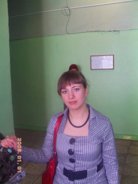 Аня Почтарова