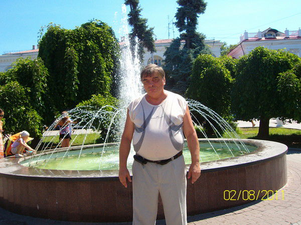 Владимир Текутьев