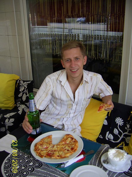 Павел Емелин