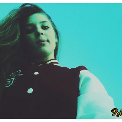 Юля Ларионова