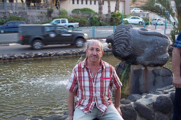 Павел Хенкин