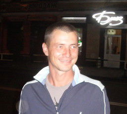 Валентин Нелюба