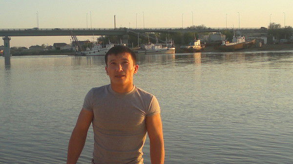 Рауан Бакиров