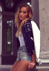 Алёна Гузнина