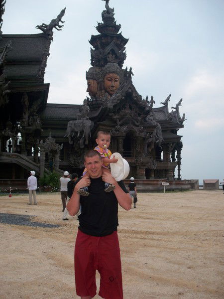 Виктор Пакишев