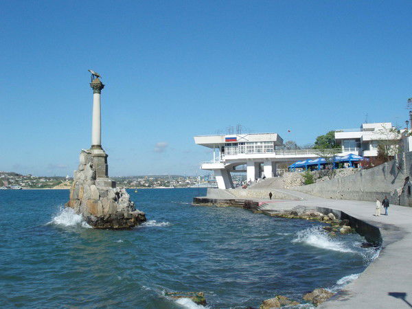 Дмитрий Лихацкий