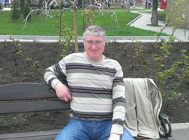 Юрий Маслов