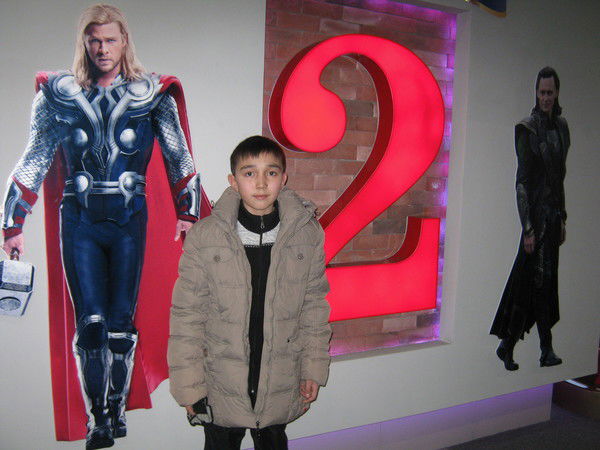 Amangeldi Zombi Ferma