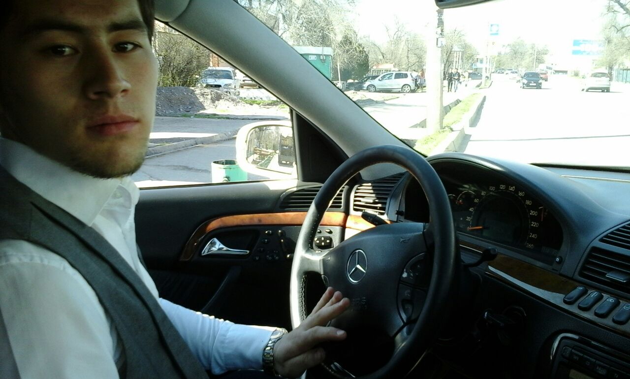 Алишер Т У Р Д И Е В