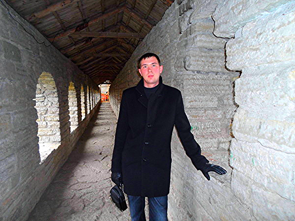 Андрей Попугаев