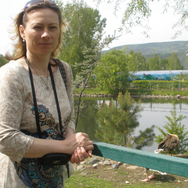 Лариса Бутина