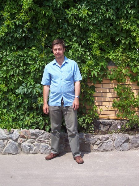 Сергей Овчаренко