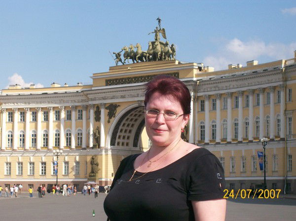 Анна Колобова