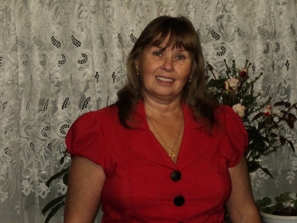 Нина Ушакова