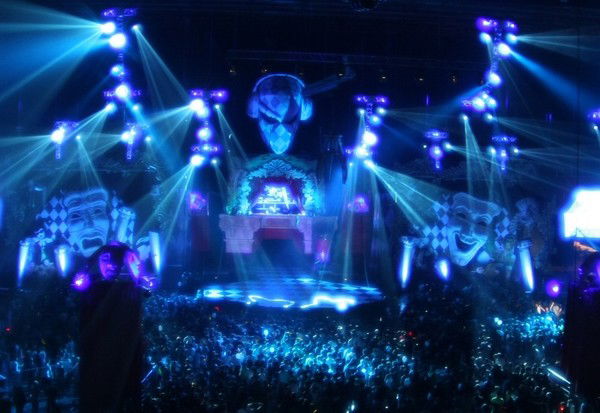 Стас Остроухов