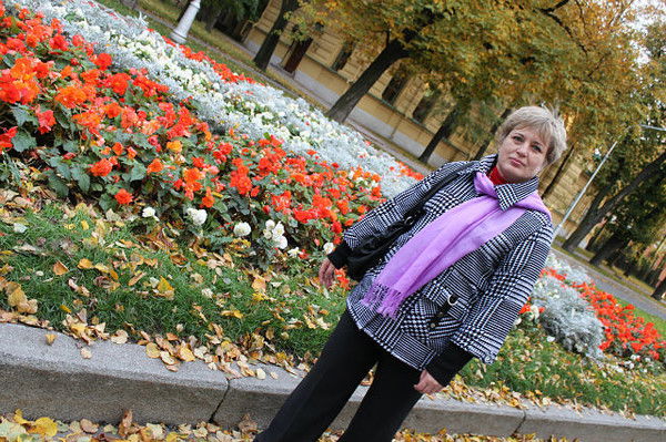 Елена *********