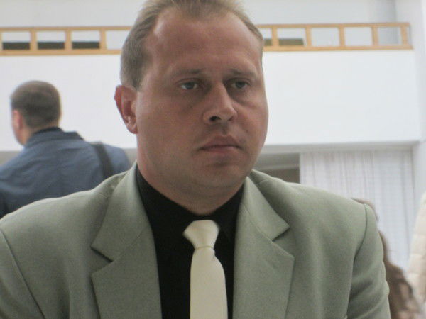 Роман Манастырный