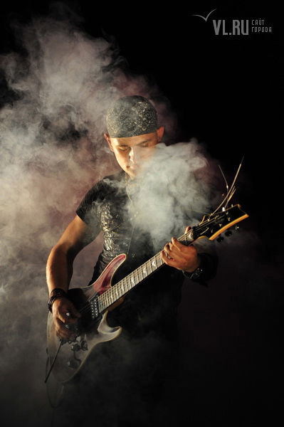 Максим Колесников