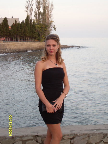 Анна Лютова