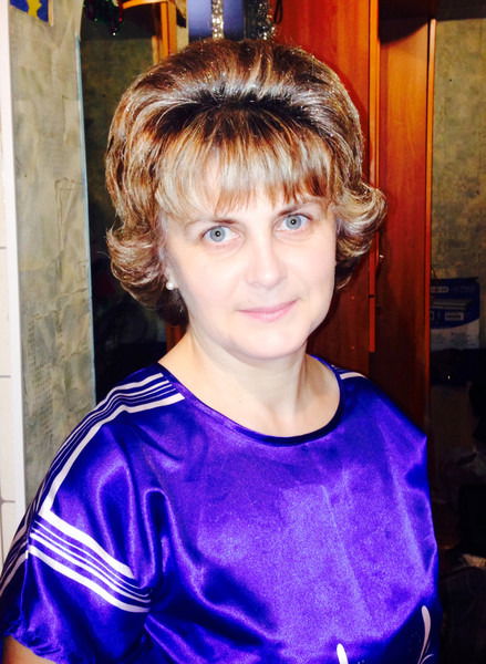 Елена Попова